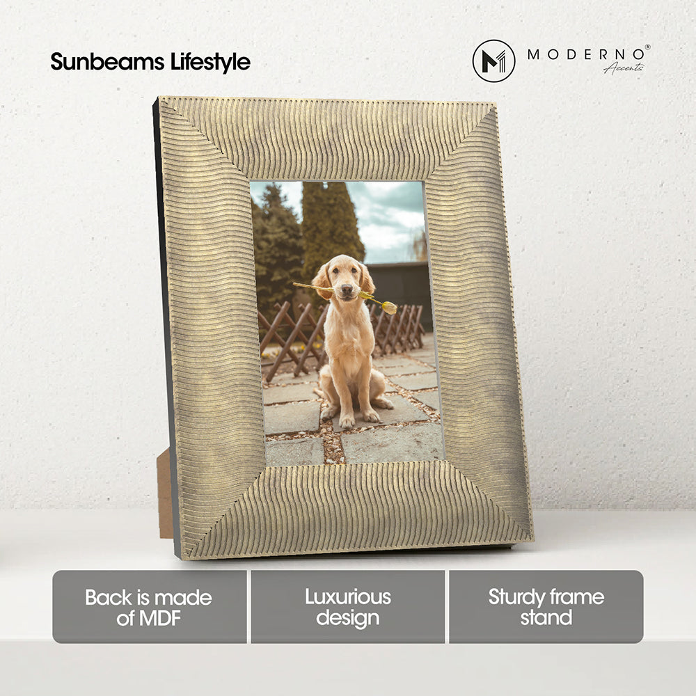 MODERNO Single Picture Frame - Waved Photo Frame